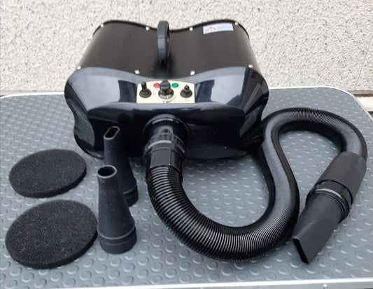 C6-tuplamoottorikuivain, 2800W, Musta